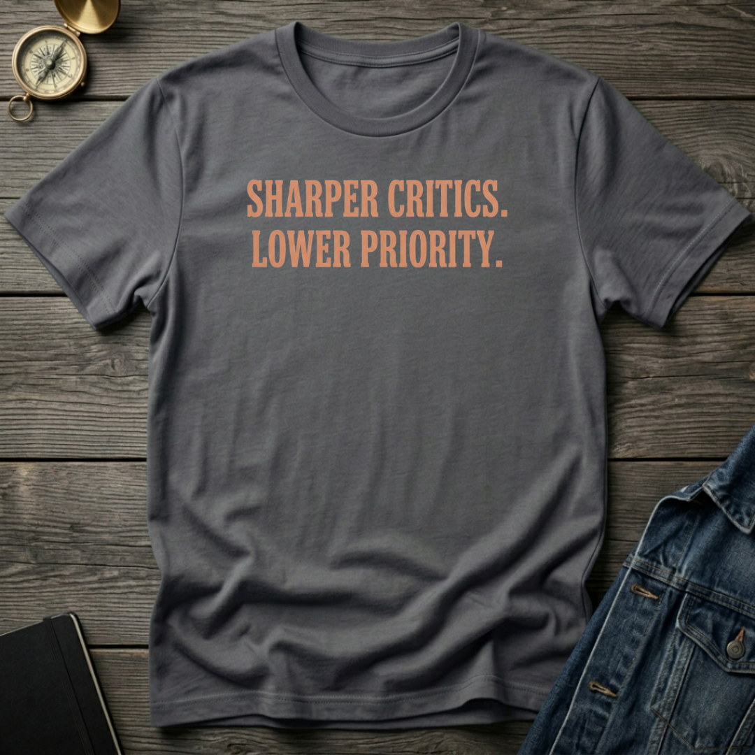 Sharper critics T‑Shirt